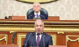 رئيس دفاع النواب: مصر استقبلت...