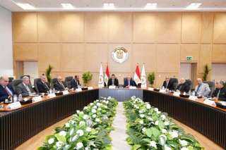وزيرا الإسكان والري يبحثان عدداً...