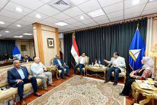 وزير الإسكان ومحافظ دمياط يتابعان...