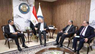 وزير البترول يلتقى الرئيس التنفيذي...