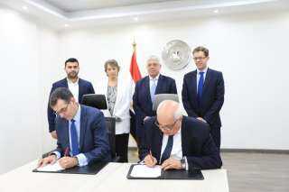 وزير التعليم العالي يشهد توقيع...