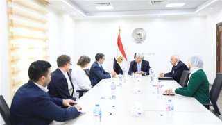 عاشور: التوسع في إتاحة التعليم...