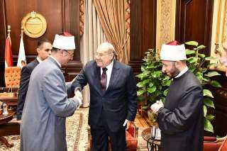 رئيس مجلس الشيوخ يستقبل وزير...