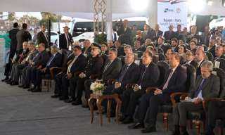 رئيس الوزراء وزير الصناعة والنقل...