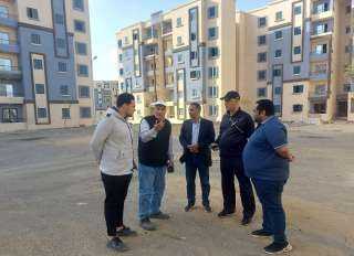 وزير الإسكان يتابع موقف تنفيذ...