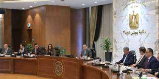 رئيس الوزراء يترأس اجتماع المجلس...