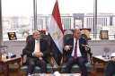 وزير العمل يلتقي وفدًا من...