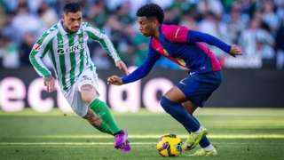 برشلونة يسقط في فخ التعادل...