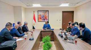 نائب وزير الإسكان يلتقي ممثلي...
