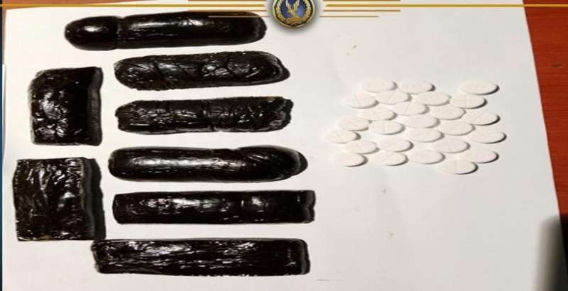 إحباط محاولة صاحبة مصنع ملابس تهريب كمية من المواد المخدرة إلى إحدى الدول عبر مطار برج العرب بالإسكندرية