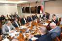 وزير الإسكان يتابع سير العمل...