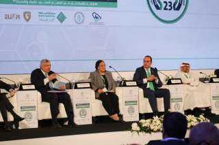 رئيس هيئة الرعاية الصحية يشارك...