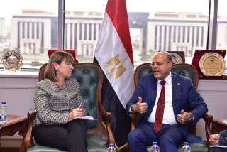 وزير العمل يستقبل المنسق المقيم...