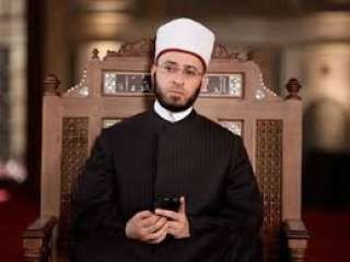 وزير الأوقاف يوجه بصرف 25...