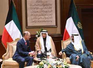 امير الكويت يستقبل دوق إدنبره...