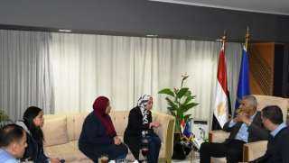 محافظ أسوان يلتقى وفد صندوق...