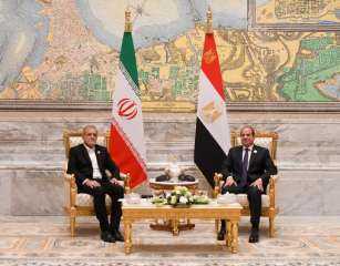 الرئيس السيسى يلتقى نظيره الإيرانى...