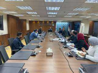 نائب وزير الإسكان يترأس اجتماعا...