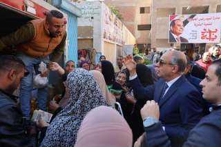 محافظ المنيا يتفقد “سوق اليوم...