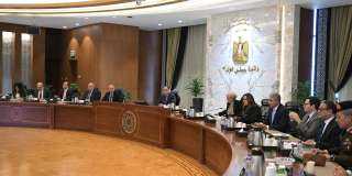 رئيس الوزراء يترأس اجتماع اللجنة...