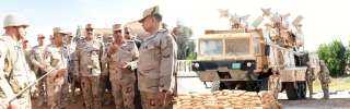 وزير الدفاع يتفقد أحد تشكيلات...