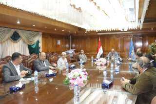 وزير الكهرباء والطاقة المتجددة يتفقد...