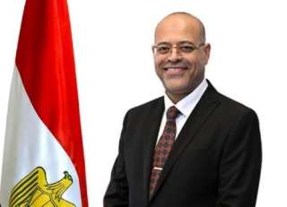 وزير العمل يعتمد صرف مليون...