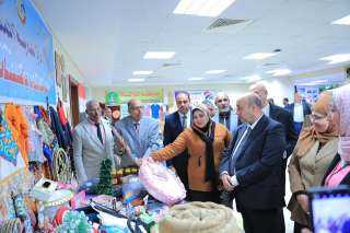 وزارة التربية والتعليم تنظم معرض...