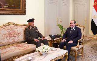الرئيس السيسى يستقبل الفريق أول...