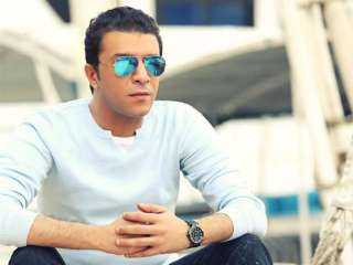 تغريم مصطفى كامل 10 آلاف...