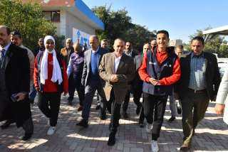 محافظ أسيوط يفتتح المعرض المحلى...
