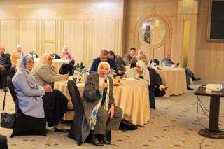 الصحة: تشكيل مجموعات عمل لوضح...