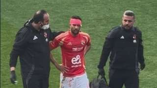 طبيب الأهلي يكشف تفاصيل إصابة...