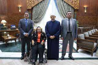 شيخ الأزهر يستقبل المقرِّر الخاص...