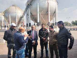 محافظ أسيوط يؤكد ضرورة متابعة...