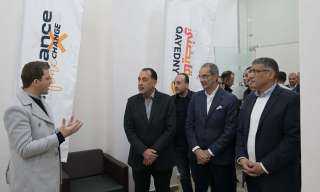 رئيس مجلس الوزراء يتفقد عددا...