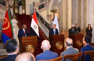 وزير الخارجية يؤكد على أهمية...