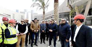 وزير الإسكان يتفقد منطقة الأعمال...