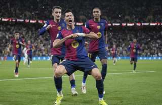 برشلونة يضرب ريال مدريد بخماسية...