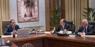 رئيس الوزراء يلتقي رئيس أكبر...