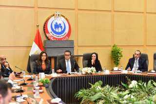 وزير الصحة يترأس اجتماع المجموعة...