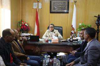 نائب محافظ الوادي الجديد تبحث...