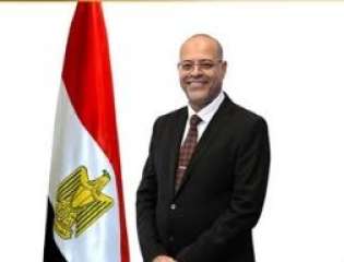 وزير العمل يُعلن توفير كُرسي...