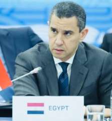 الممثل الشخصي للرئيس السيسي يعرب...