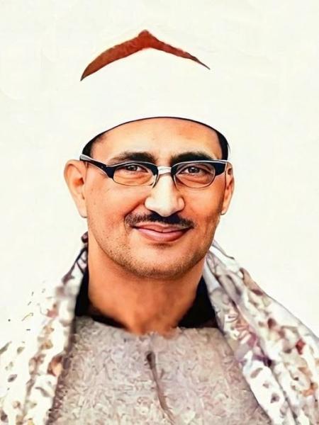 الصفحة الرسمية لوزارة الأوقاف تحيي ذكرى ميلاد القارئ الشيخ محمد صديق المنشاوي -رحمه الله