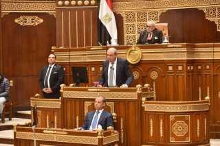 وزير الطيران المدني يشارك في...