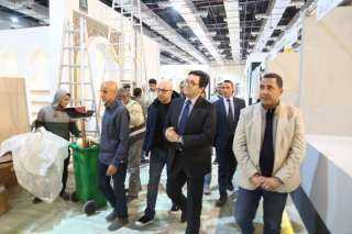 وزير الثقافة يتفقد التجهيزات النهائية...