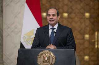 الرئيس السيسي يهنئ السيدة سام...