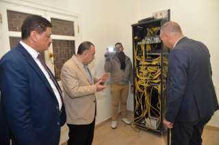 محافظ أسيوط يتفقد المركز التكنولوجي...