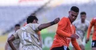 الأهلي يتعادل مع فاركو 1-1...
